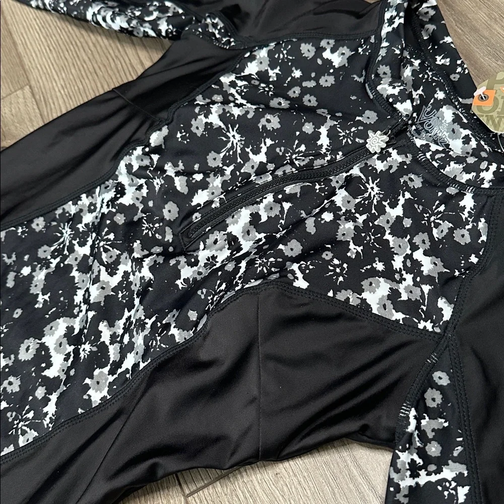 UV Skinz Half Zip Long Sleeve Rashguard Thumbhole Swimsuit Black White Floral S - Picture 5 of 13